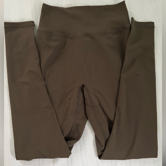 Ptula Sierra Leggings in Carob - 26” - Picture 6 of 6